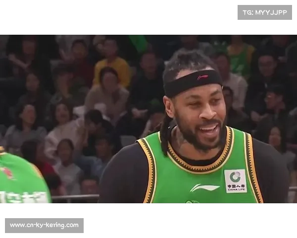 莫兰德22篮板9助攻,策应能力如约基奇